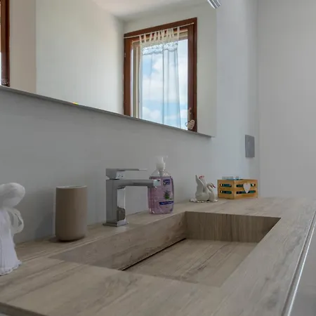 公寓 Toscana - Privacy - Free Fast Wifi - Free Netflix - Free Parking *