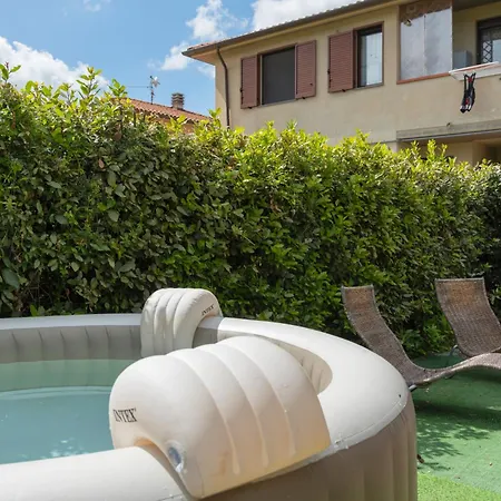 Toscana - Privacy - Free Fast Wifi - Free Netflix - Free Parking 公寓 *