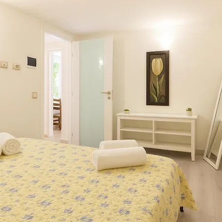 Toscana - Privacy - Free Fast Wifi - Free Netflix - Free Parking Lägenhet
